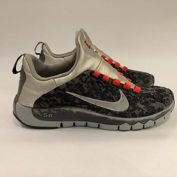 Athletic_Shoes
